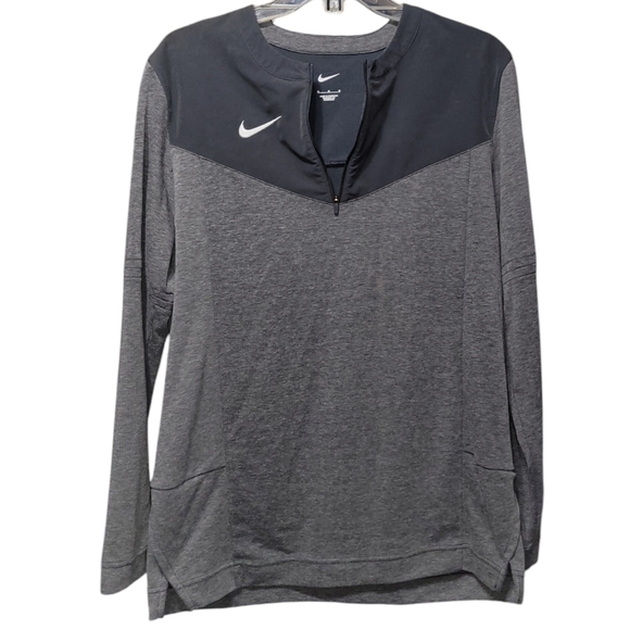 Nike Other - Nike gray long sleeve pullover with partial zip Size M